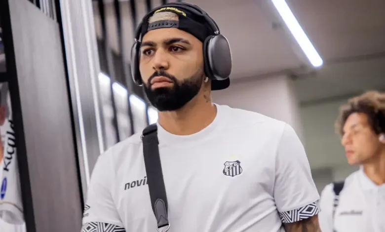 Gabigol solta o verbo e faz forte desabafo após empate do Santos: 'Uma merda'