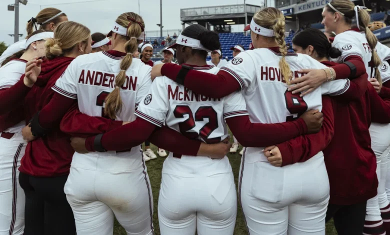 Gamecocks Face Titans Friday to Open NCAA Softball Tournament