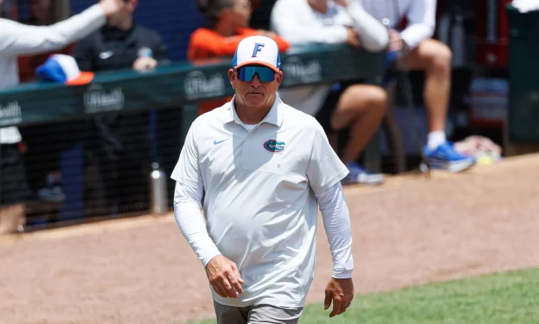 Gators Softball HC Tim Walton Ejected vs. Texas Tech in Super Regional