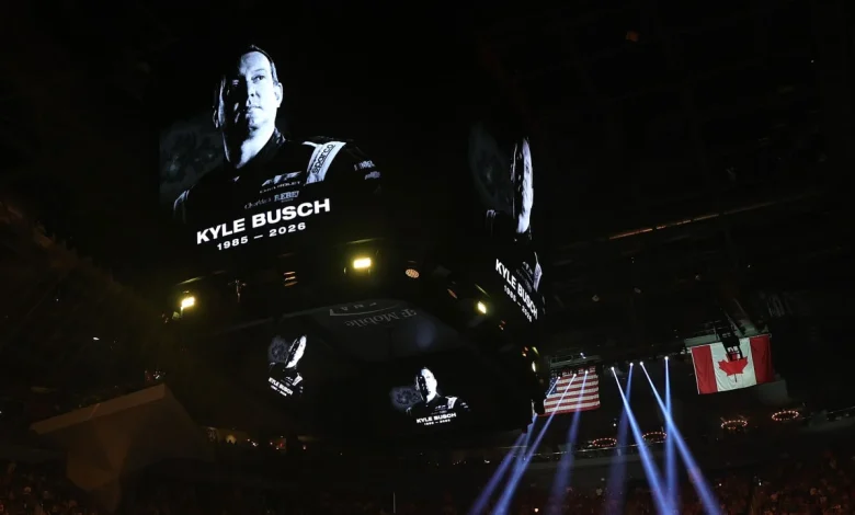 Golden Knights hold pregame moment of silence for Busch