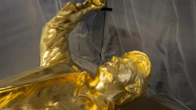 Golden Trump statue is no idol for worship, pastor insists