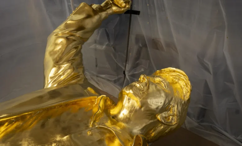 Golden Trump statue is no idol for worship, pastor insists