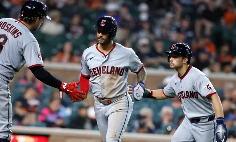 Guardians rout Tigers after 43-minute rain delay