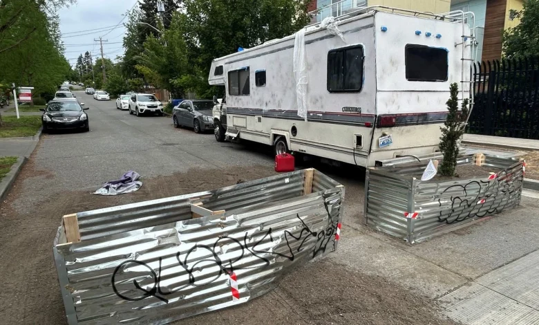 Gun violence barricades go up on side streets along Seattle's Aurora Ave.