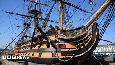 HMS Victory masts removed for conservation work