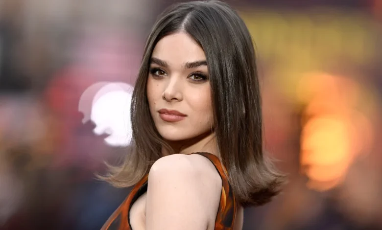 Hailee Steinfeld Shares Update on Her Postpartum Journey, Credits 'Amazing Doula' for Helping with Nutrition - Just Jared - Celebrity News and Gossip