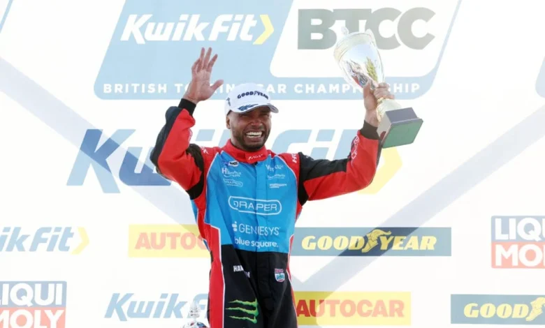Hamilton Heroics At Snetterton