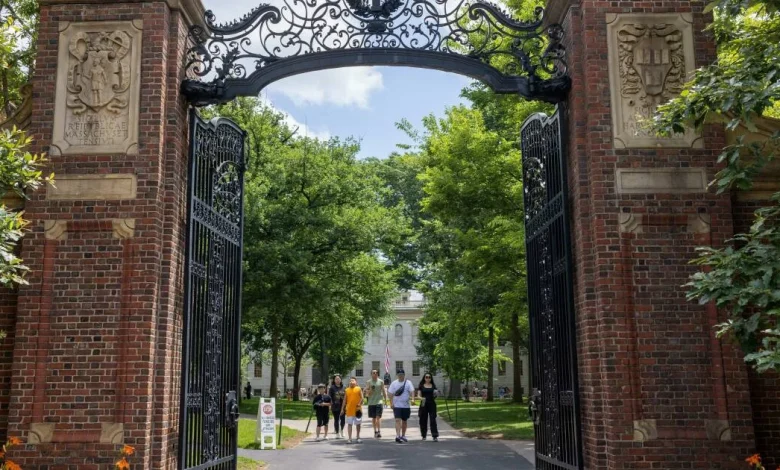 Harvard limits number of students who get A grades