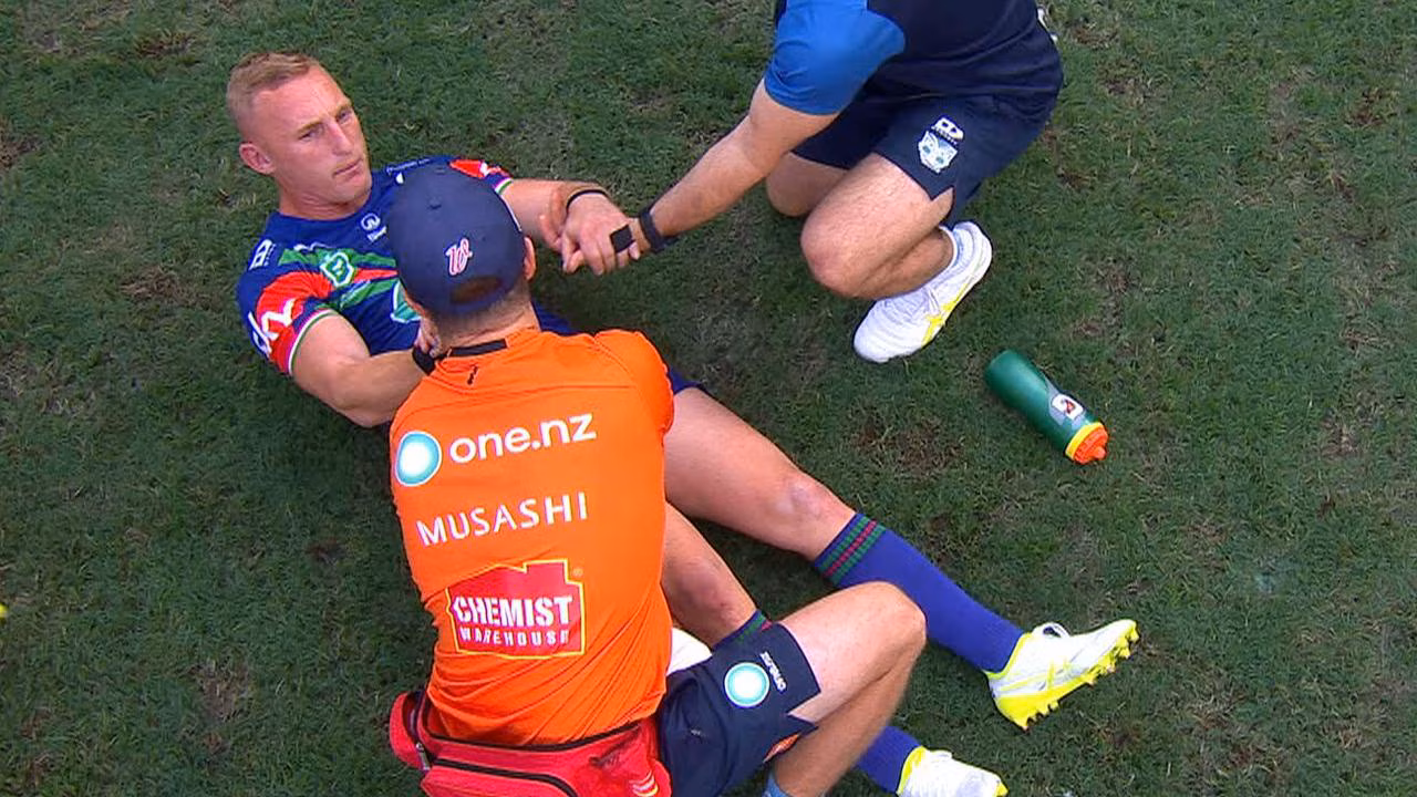 Heartbreak for Warriors star, sin bin drama fills chaotic first half in grim Broncos scenes — LIVE