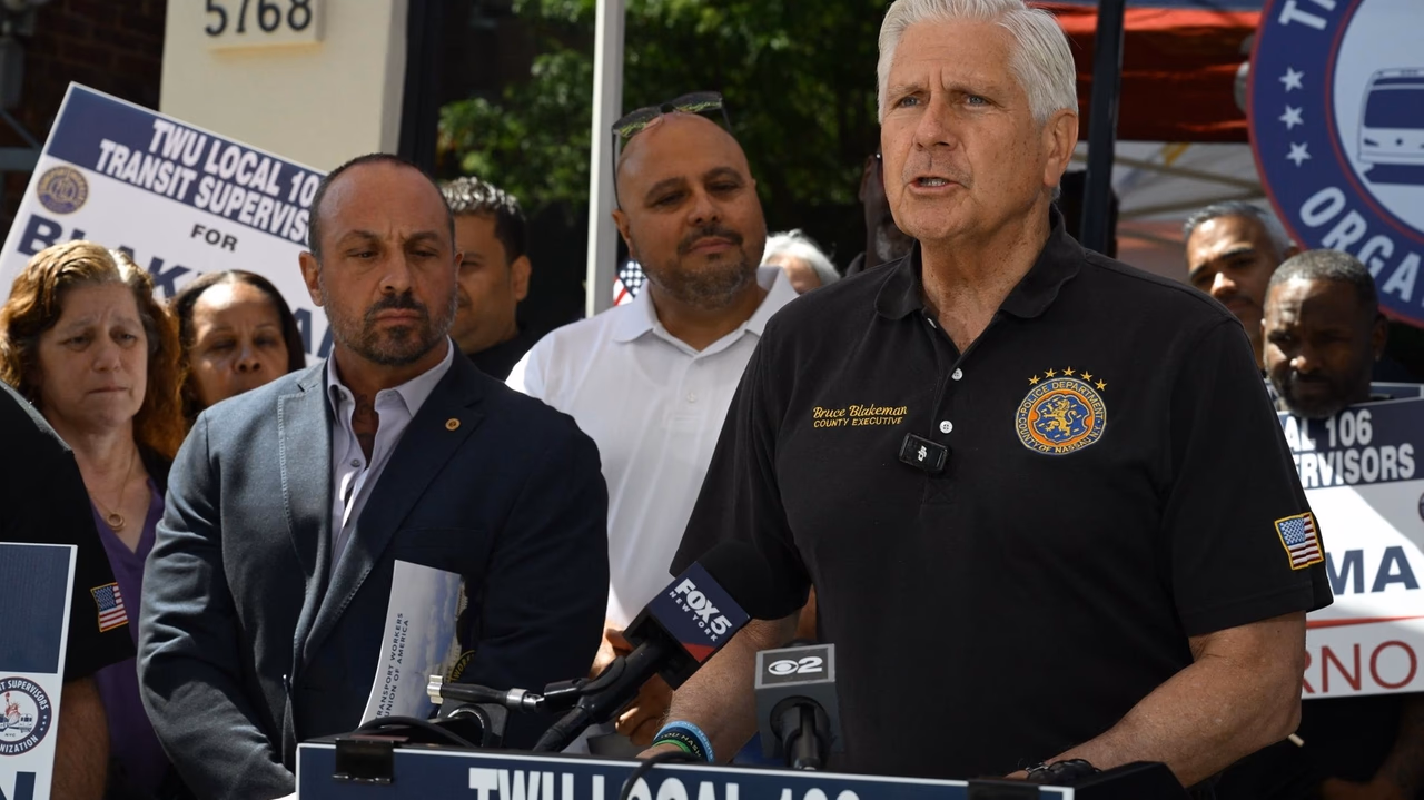 'He's not a criminal': Blakeman defends volunteer deputy arrested at JFK Airport as status with program under review