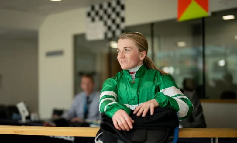 Hollie Doyle out of action after sustaining leg injury at Bath on Friday