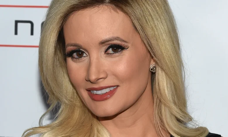 Holly Madison Shares Details About 'Really Weird' Group Sex Nights with Hugh Hefner at the Playboy Mansion - Just Jared - Celebrity News and Gossip