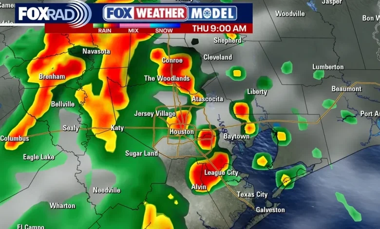 Houston weather: Waves of rain, storms possible on Thursday