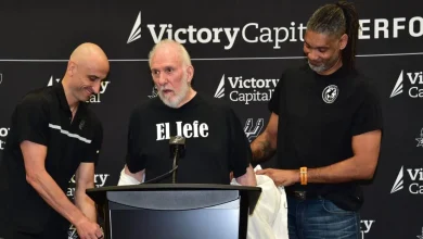 How Gregg Popovich quietly became the Spurs’ secret weapon: ‘He’s speaking life into you’ - The Athletic