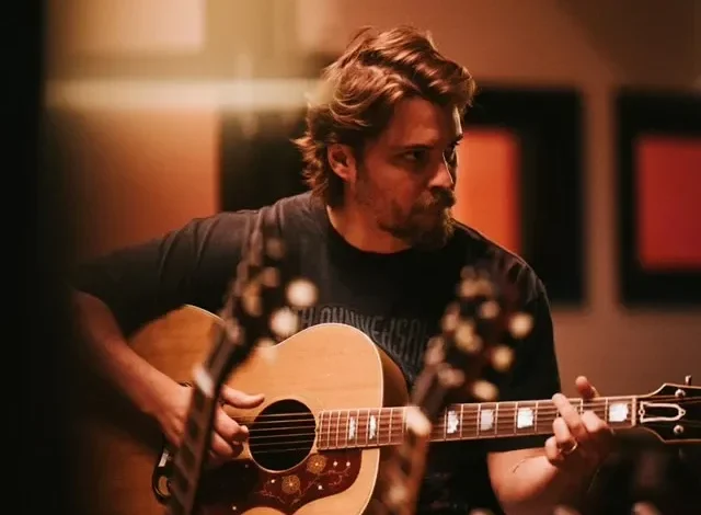 How a Busted Pilot Called ‘Outlaw Country’ Helped Luke Grimes Record His First Song