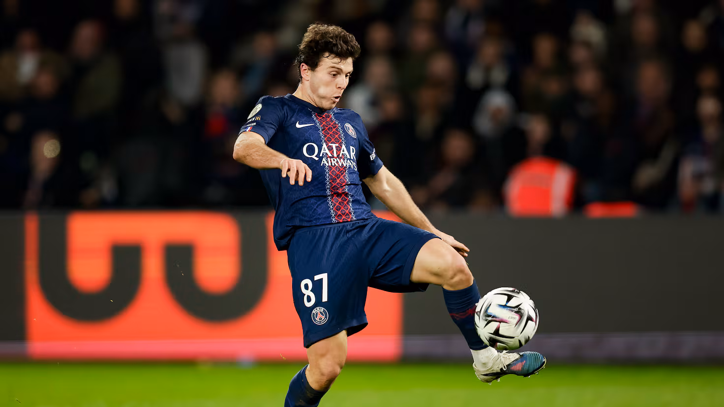 How tall is PSG’s João Neves?