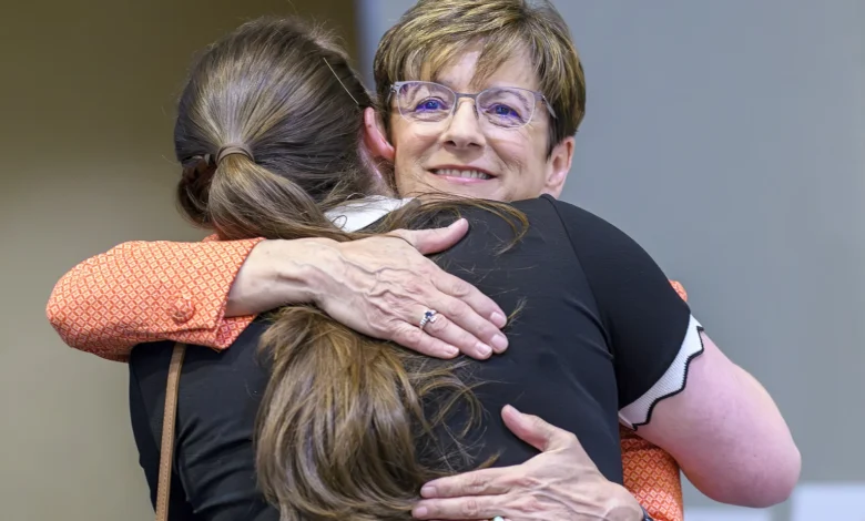 Hoy concedes mayor's race - Salem Reporter