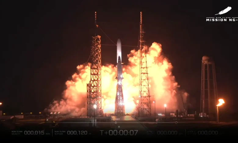 Incredible videos show Blue Origin rocket explosion could be seen from hundreds of miles away