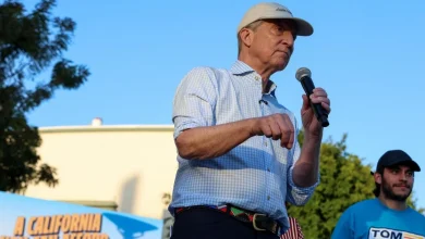 Influencer files complaint against Steyer campaign, alleging violations