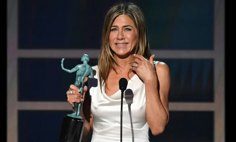 Is Jennifer Aniston Engaged To Jim Curtis? Here's How Brad Pitt Split Drama Could 'Ruin' Their Future