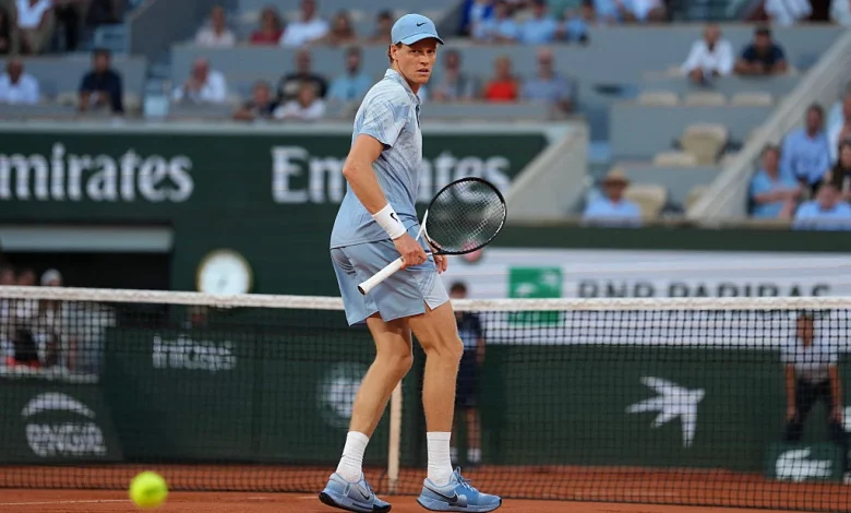 Jannik Sinner v Clement Tabur LIVE – 2026 French Open updates as the world number one begins bid for Career Grand Slam on Court Philippe Chatrier