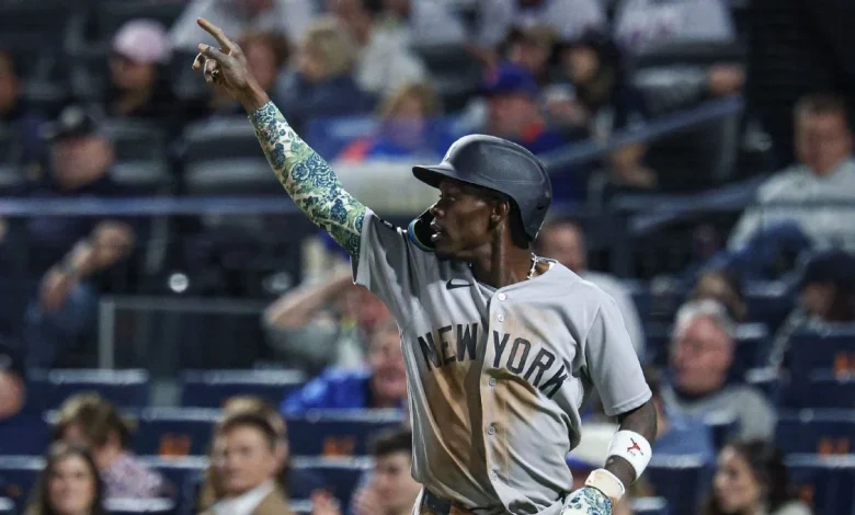 Jazz Chisholm Jr. breaks slump by wearing larger teammates' pants