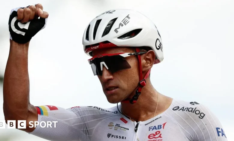 Jhonatan Narvaez claims second stage win of 2026 Giro d'Italia