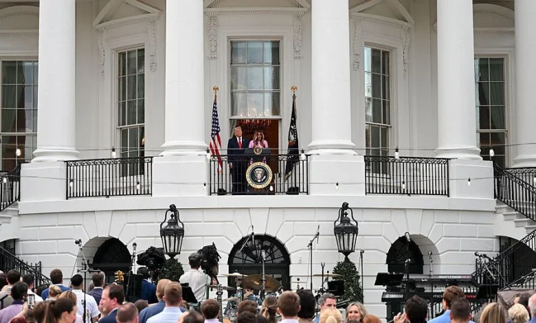 Judge orders White House staff to comply with presidential records law that DOJ calls unconstitutional
