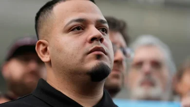 Judge tosses federal charges against Kilmar Abrego Garcia