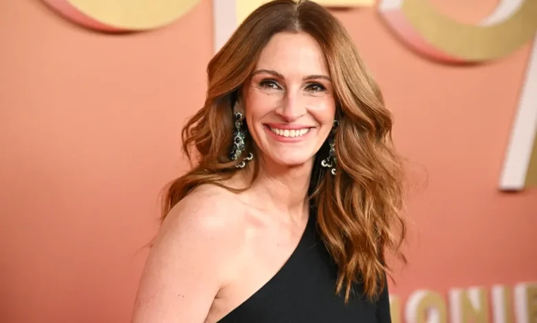 Julia Roberts To Star In 'Home Economics' Adaptation For Sony
