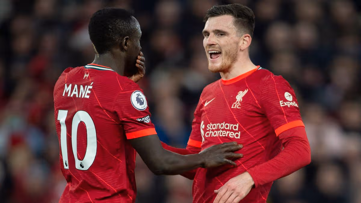 Jurgen Klopp reveals huge row between Sadio Mane and Andy Robertson