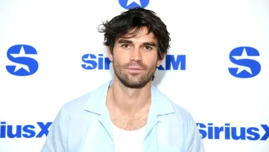 KJ Apa Chides ‘F-cking Liar’ After His Friends Show Up on Mr. Fantasy’s Video
