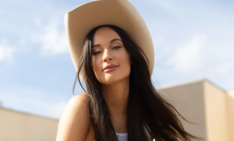 Kacey Musgraves Has Career-Best Opening Week With ‘Middle of Nowhere,’ as Michael Jackson Lands Two Albums in the Top 10