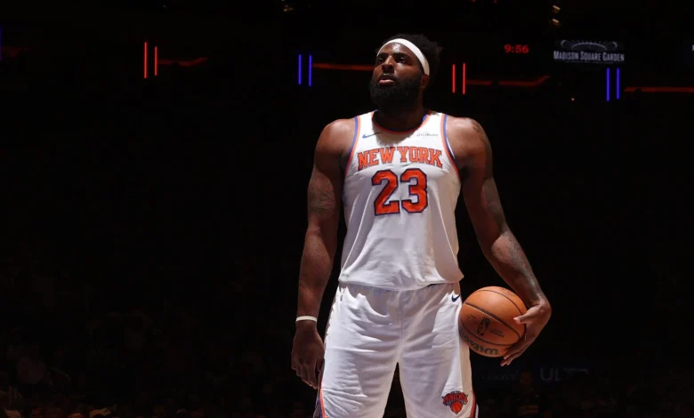 Knicks C Mitchell Robinson suffers pinkie finger injury
