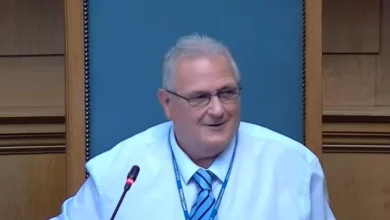 Labour councillor loses role as Wiltshire chair after 21 mins