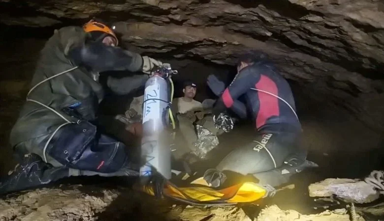 Laos cave rescue ends unexpectedly after villagers free themselves