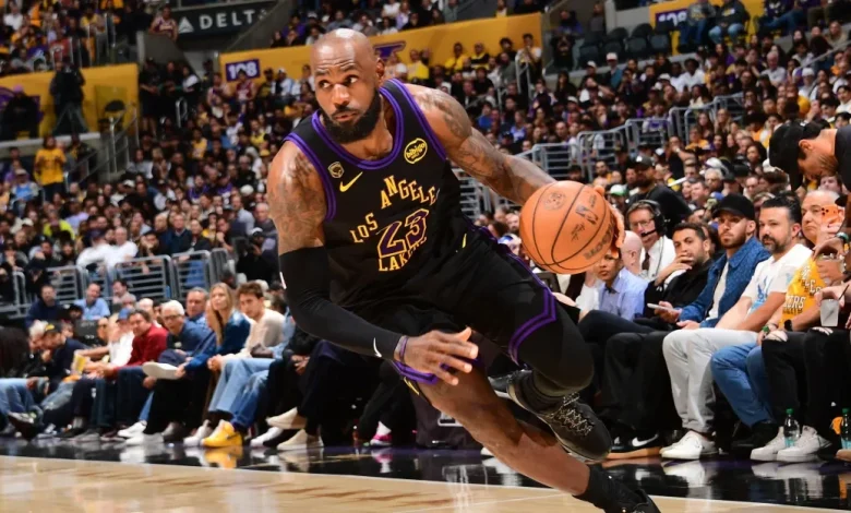 LeBron James reportedly wants Lakers to approach him with team’s plan for future