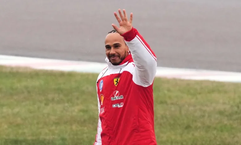 Lewis Hamilton says he's staying in F1 despite people 'trying to retire me'