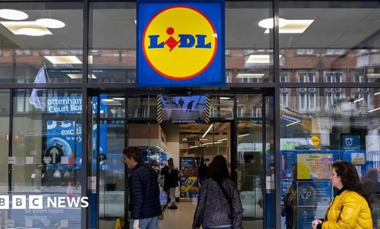 Lidl's new loyalty scheme less generous, shoppers say