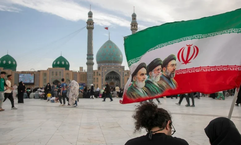 Live Updates: Trump says he will decide today on Iran deal to reopen Strait of Hormuz, destroy uranium
