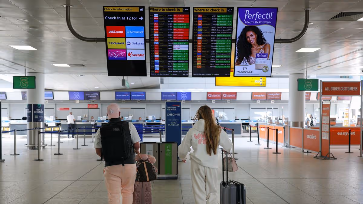 Major UK airport forced to close immediately after mystery 'landing' incident