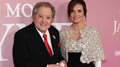 Mariska Hargitay Says She and Her Father Nelson Sardelli Are 'Very Close': 'Nothing Has Been Left Unsaid' (Exclusive)