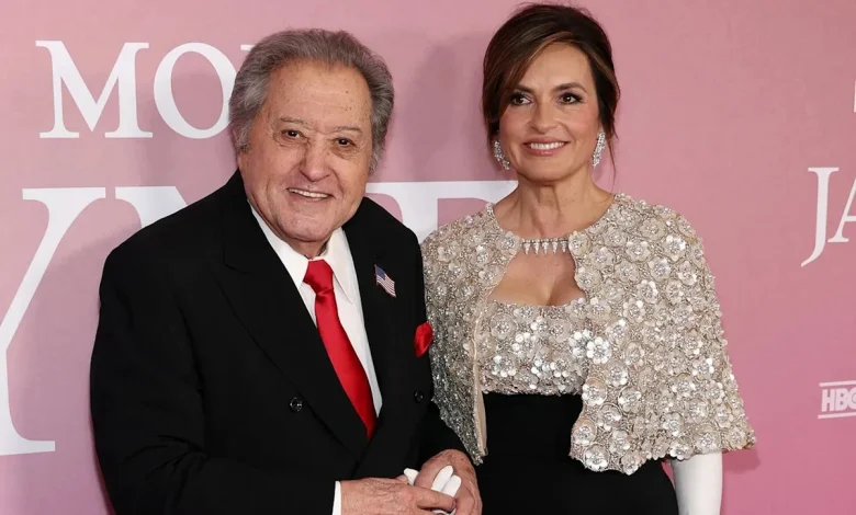 Mariska Hargitay Says She and Her Father Nelson Sardelli Are 'Very Close': 'Nothing Has Been Left Unsaid' (Exclusive)
