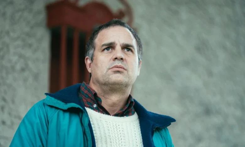 Mark Ruffalo says peers didn't speak out about WBD-Paramount merger out of blacklisting fears