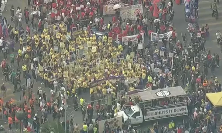 May Day: Thousands participate in rally, march from MacArthur Park to DTLA