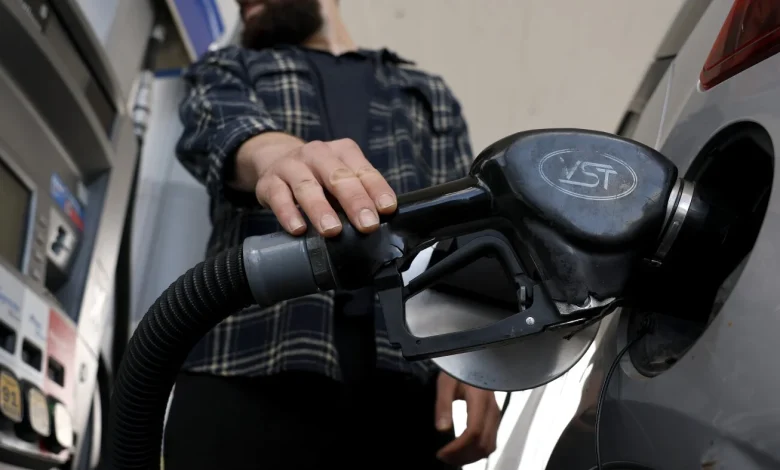 Memorial Day gas prices: Ways to save at the pump : NPR