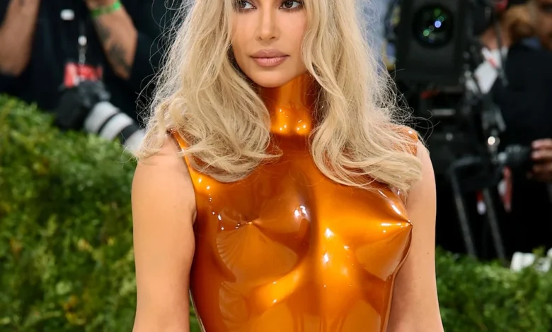 Met Gala 2026: Kim Kardashian Stuns in Body-Molded Orange Dress