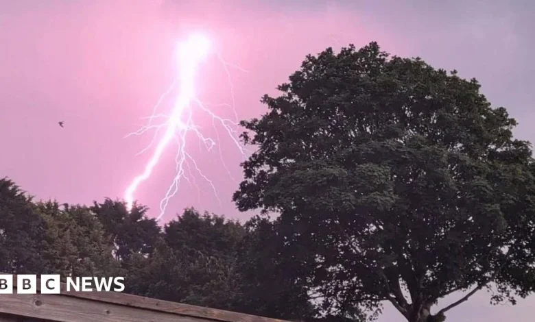 Met Office issue yellow thunderstorm warning for Wales