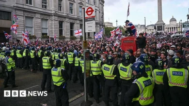 Met to send 4,000 officers to police rival protests