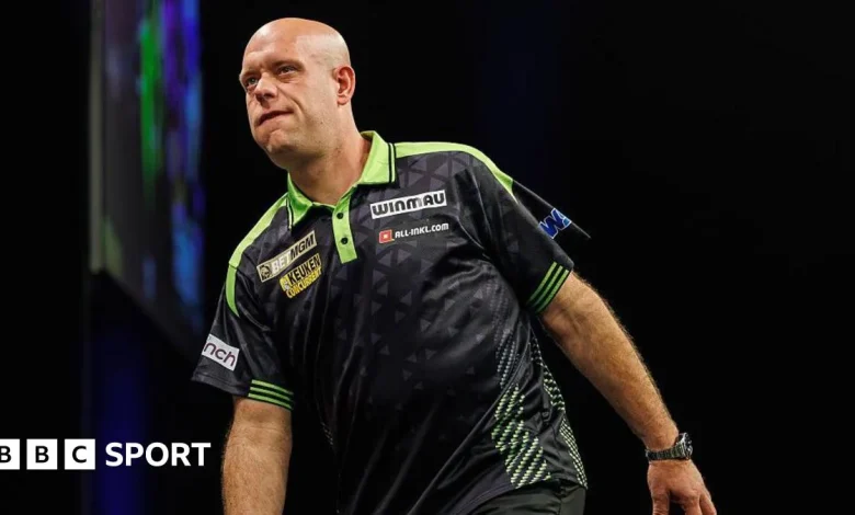 Michael van Gerwen punched in face during bar attack in the Netherlands